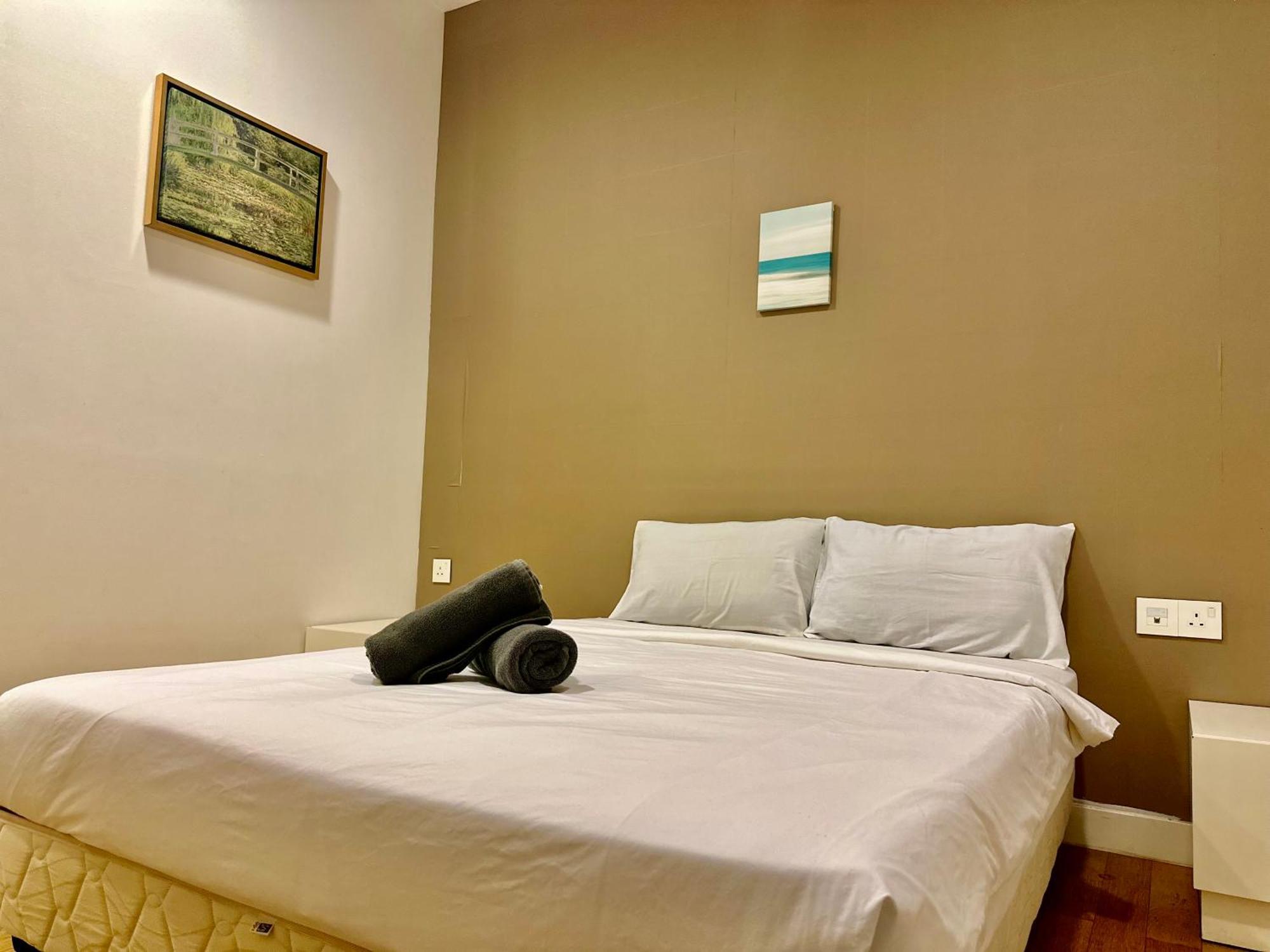 The Platinum Klcc By Homesuites Apartemen