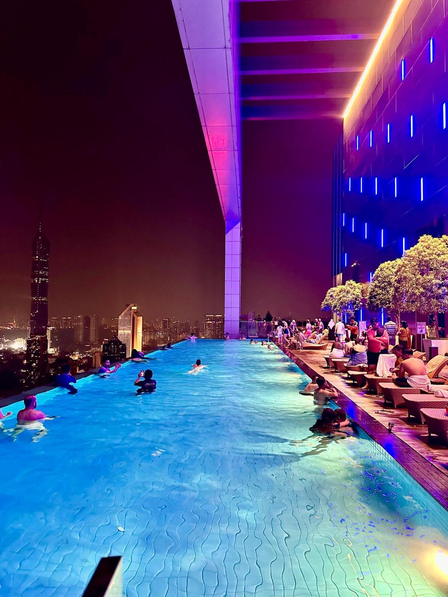 The Platinum Klcc By Homesuites Pangsapuri Kuala Lumpur